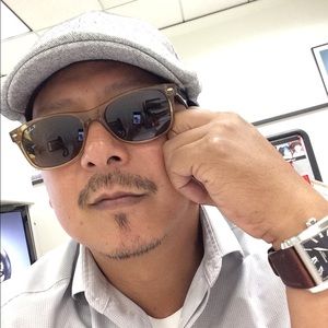 Meet your Posher, Robert